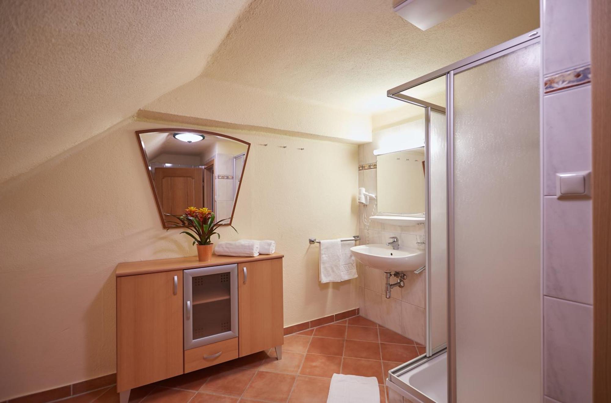 Hotel Gasthof Stenitzer هاوس إم إنيستال المظهر الخارجي الصورة